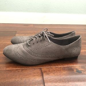 3/$25 🍄 EUC Gray oxfords size 8.5 Lower East Side
